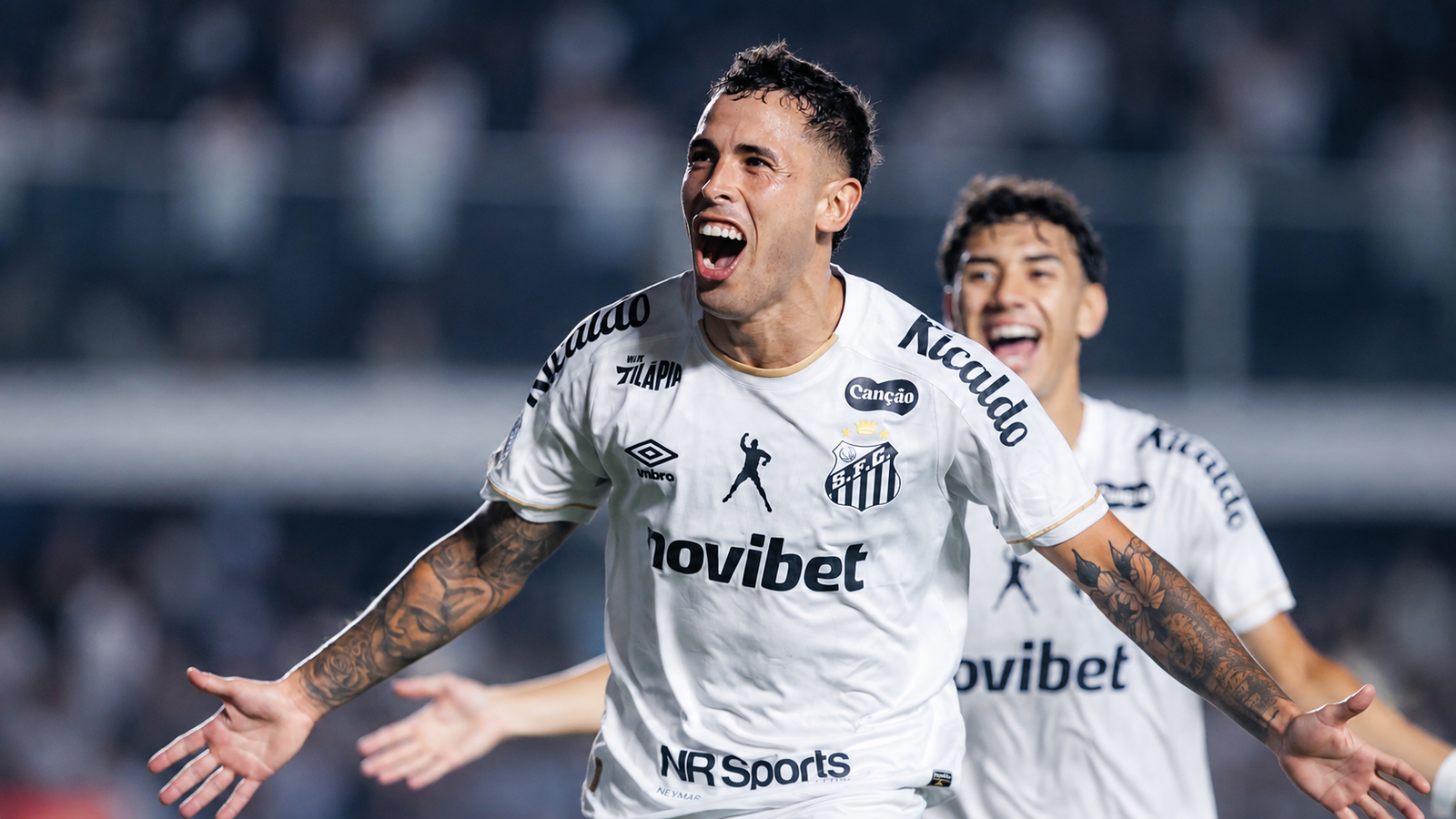 Oliva mostra qualidade e ganha destaque na vitória do Santos