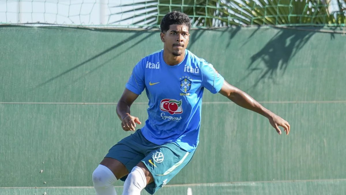 João Pedro e João Ananias avançam na preparação com a Seleção Sub-20
