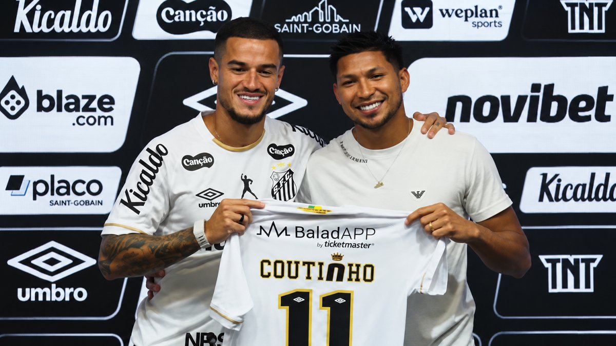Rony entrega camisa 11 para Coutinho e ganha novo número no Santos