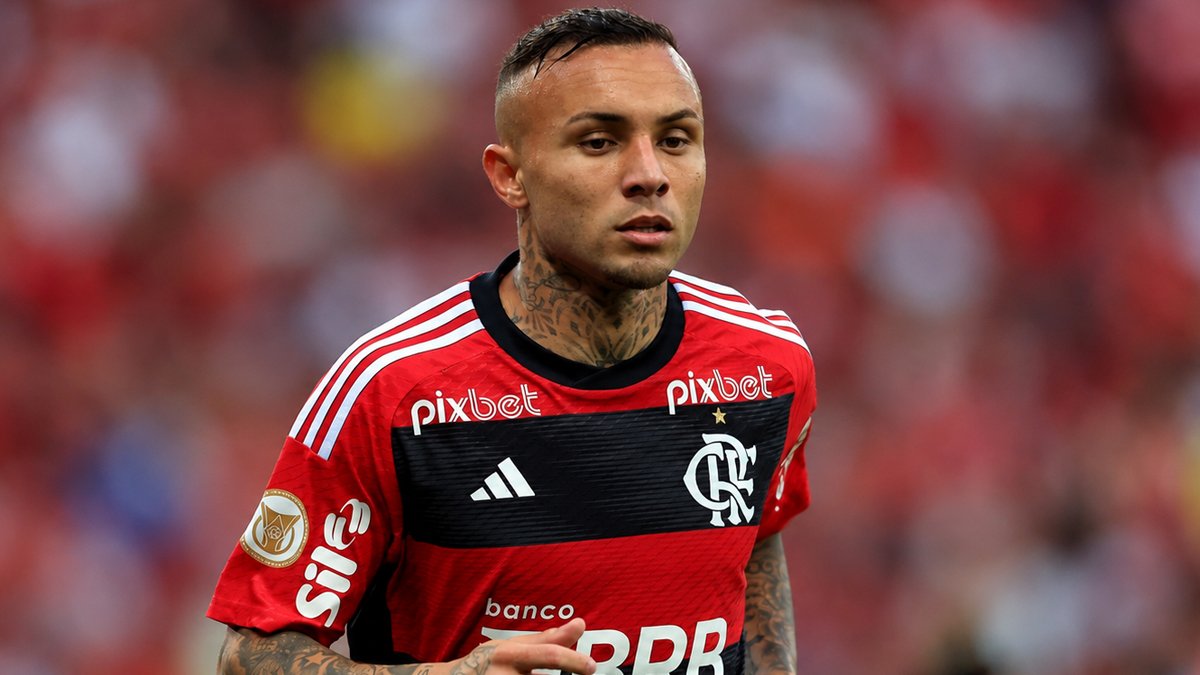 Neymar pega o telefone e tenta convencer Cebolinha a jogar no Santos