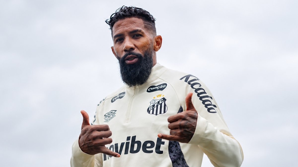 Rodinei é relacionado e pode estrear pelo Santos contra o Atlético-MG