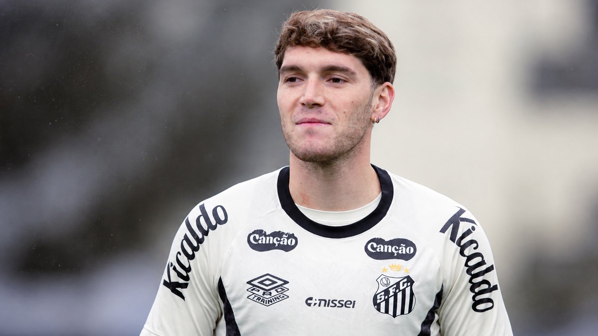 Rollheiser vive grande fase e ganha protagonismo no Santos