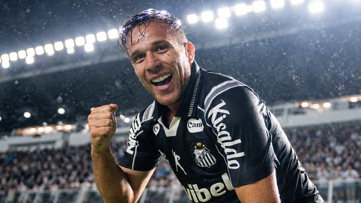 Arthur aproveita chance e se destaca na vitória do Santos