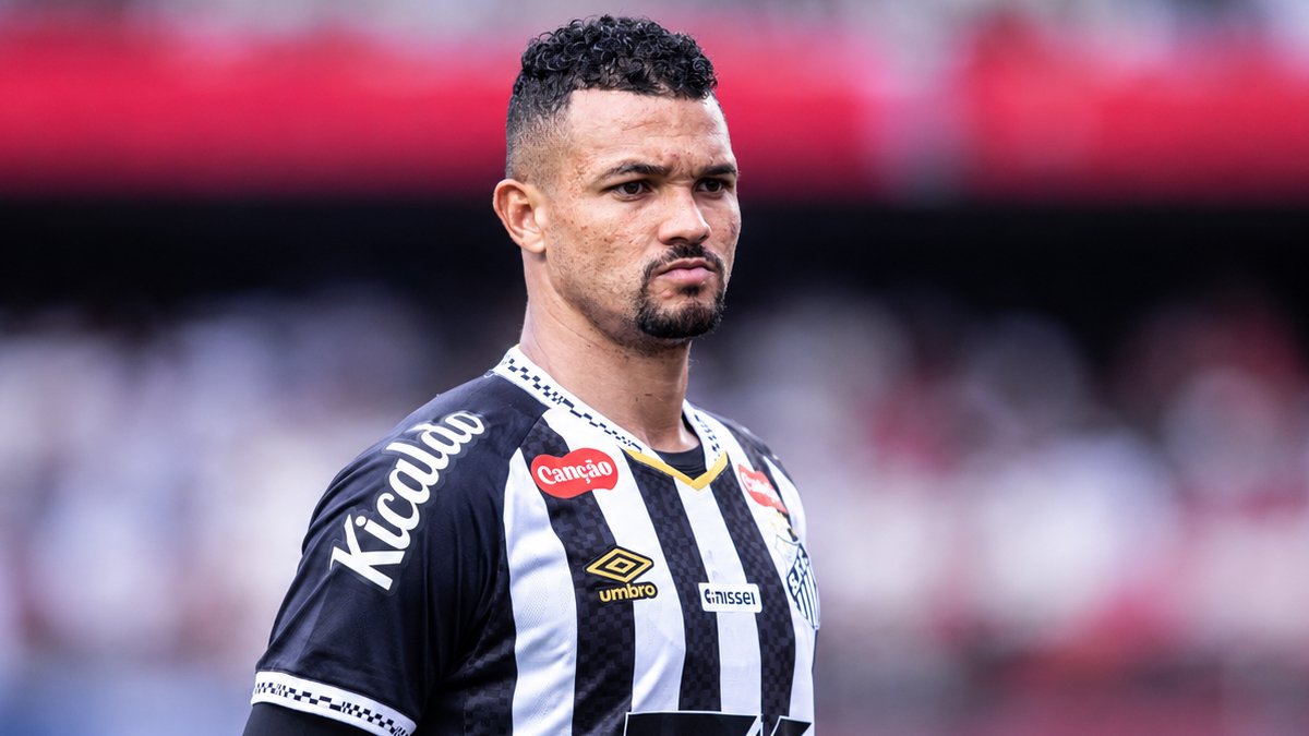 Cruzeiro aciona CNRD e cobra Santos por dívida de Zé Ivaldo