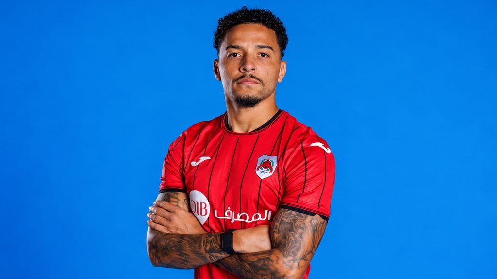 Volante conhecido entra no radar do Santos para 2027