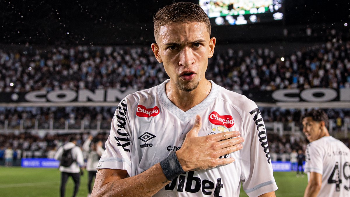 Vinícius Lira se aproxima de retorno e vira opção para Cuca no Santos
